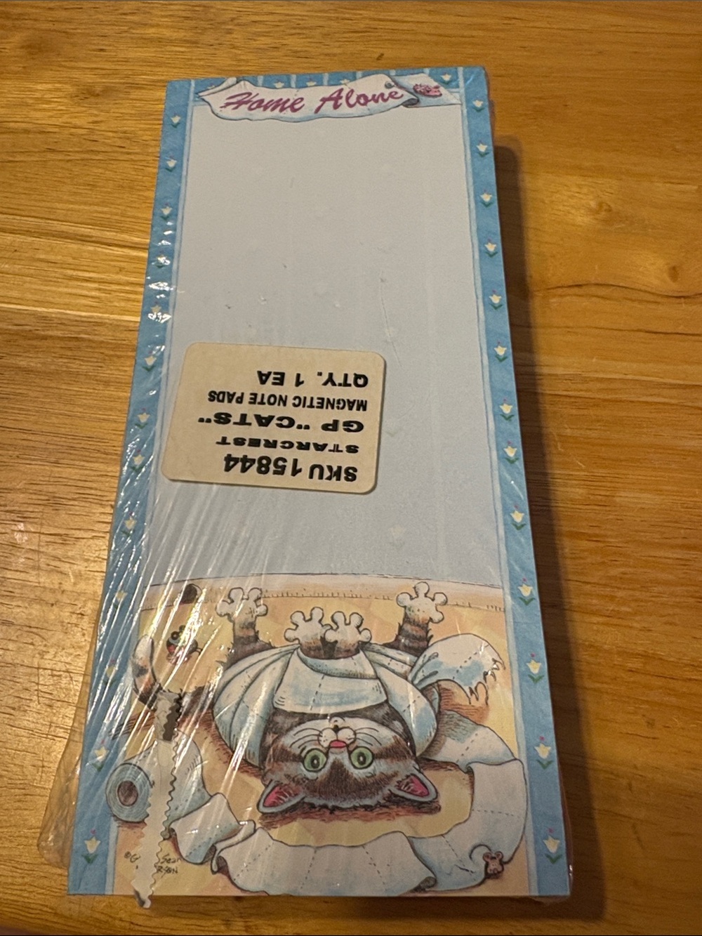 Blue Cat Magnetic Note Pad total four pads magnetic. Gary Patterson designs.